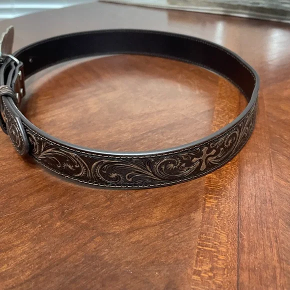 NOCONA Womans Brown Cross Embossed Buckle Western Leather Belt